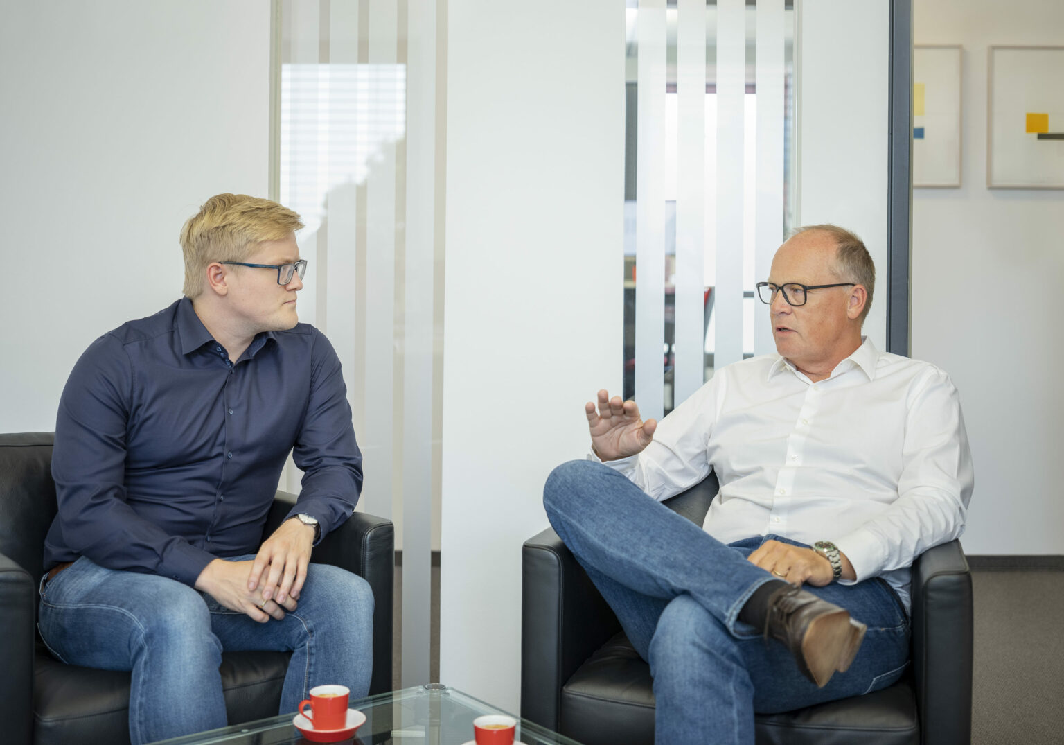 2473_067_AUSWAHL_19-Motiv_Interne-Kommunikation-6x7-1-e1632753910916-1536x1075.2-c-default